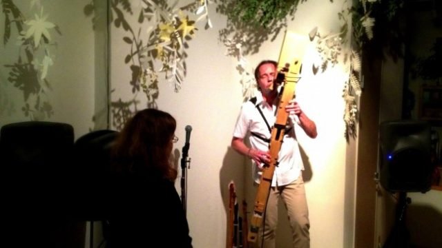 写真：ヨーランさん演奏