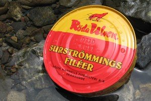 世界一臭い?あのシュールストレミングを美味しく食べよう! 北欧料理クラブ