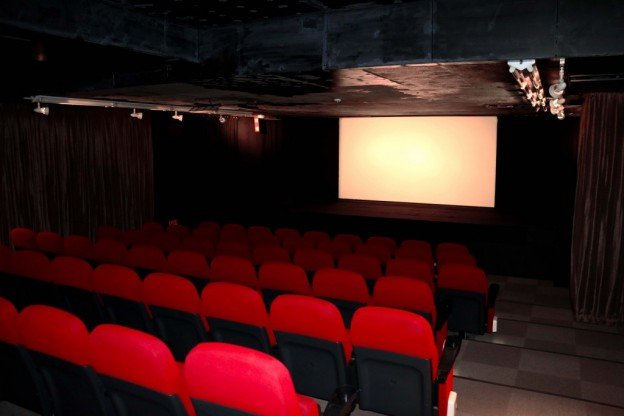 元町映画館内観